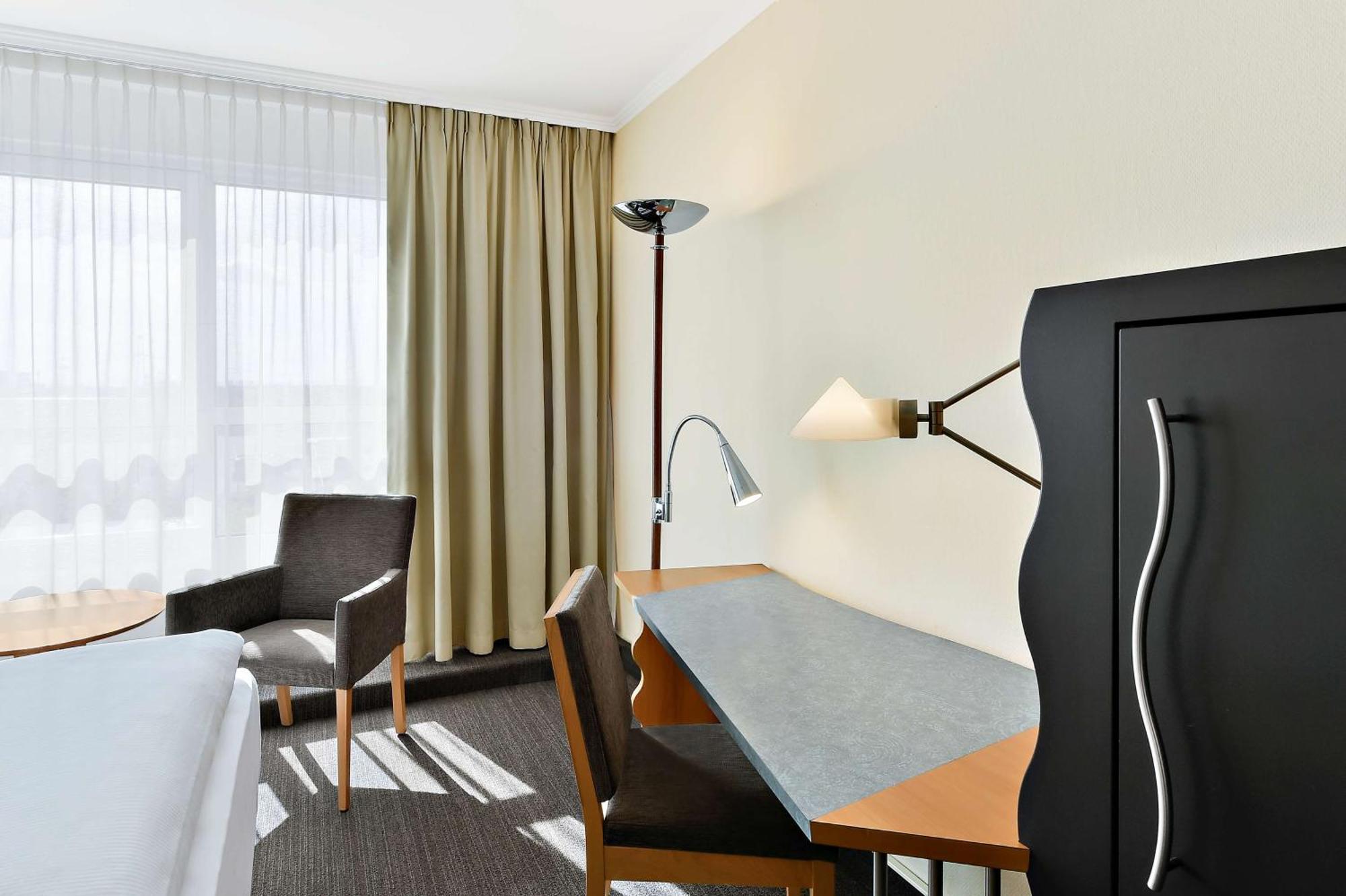 Hotel Nh Mannheim Viernheim Exterior foto